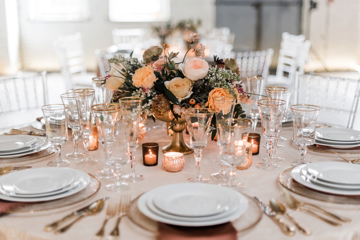 Свадьба бохо цветочная декорация настольная