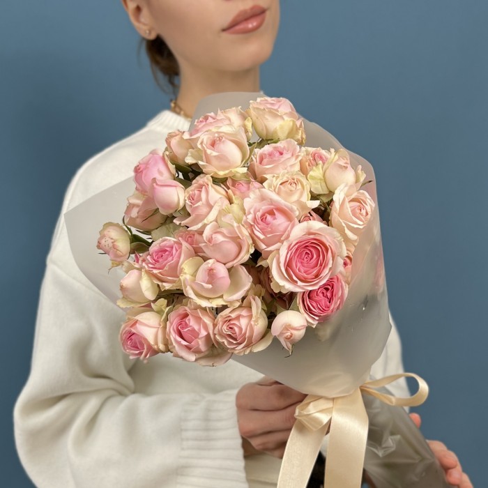 5 кустовых пионовидных роз Дестини