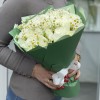 Белая роза с ромашкой