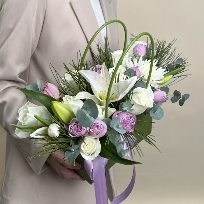 Букет дня в коробке Весеннее Небо