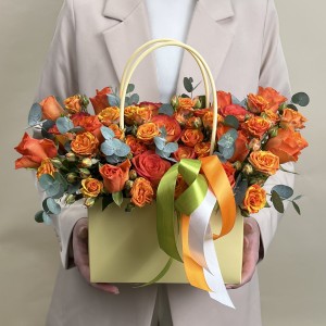 Букет дня в коробке Облако Нежности