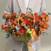 Оранжевая композиция с розами в большой сумочке MIX