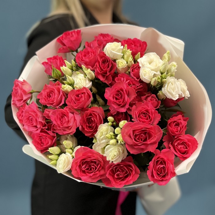 Сборный букет Белла Линда с эустомой