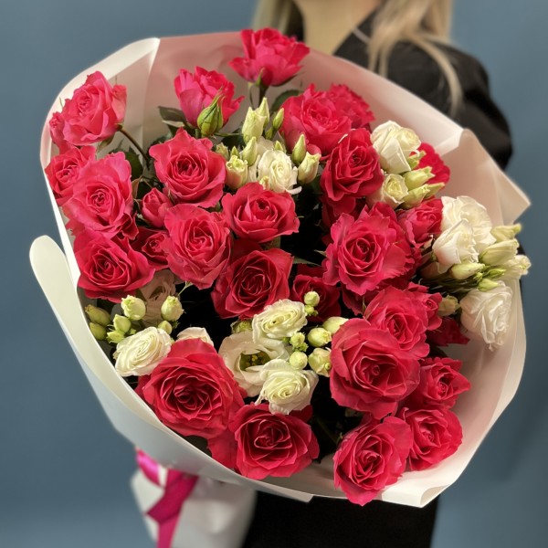 Сборный букет Белла Линда с эустомой