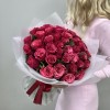 45 малиновых роз Такаци 40 см
