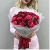 21 малиновая роза Такаци 40 см