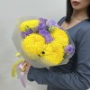 5 желтых хризантем с эустомой