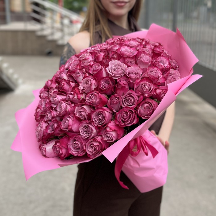 101 необыкновенная Роза Дип Перпал 40 см