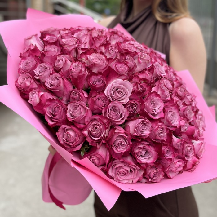 101 необыкновенная Роза Дип Перпал 40 см