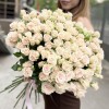 25 ароматных кустовых роз Роял Порцелина 60 см