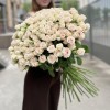 45 кустовых роз Роял Порцелина 70 см