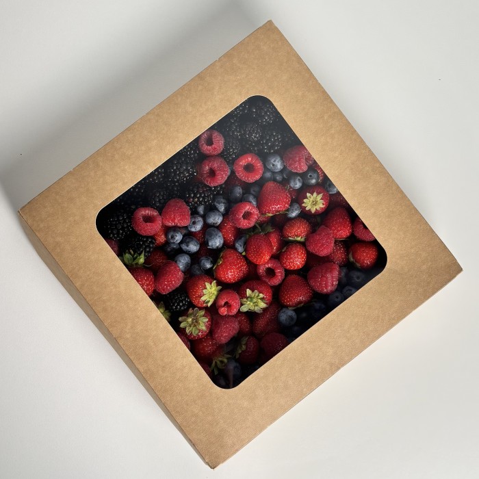 Мега коробка с ягодами сочный микс 1500гр