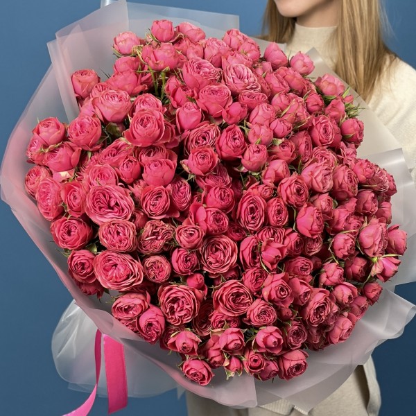 51 кустовая пионовидная малиновая роза Гранд Трендсеттер 50 см