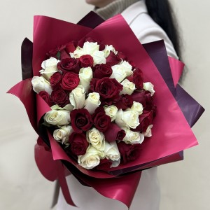 Букет дня с розами Звездная ночь