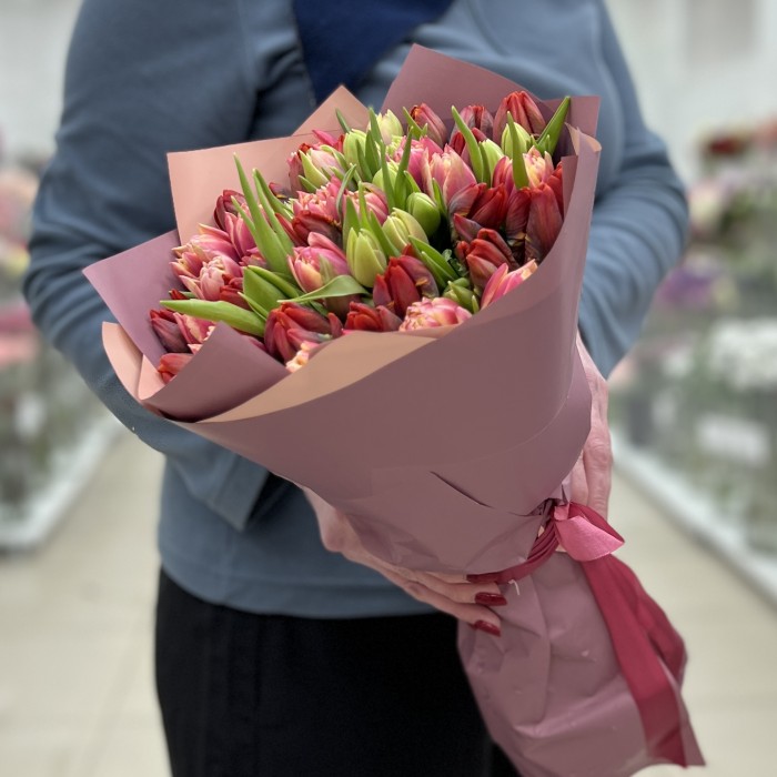 51 яркий тюльпан