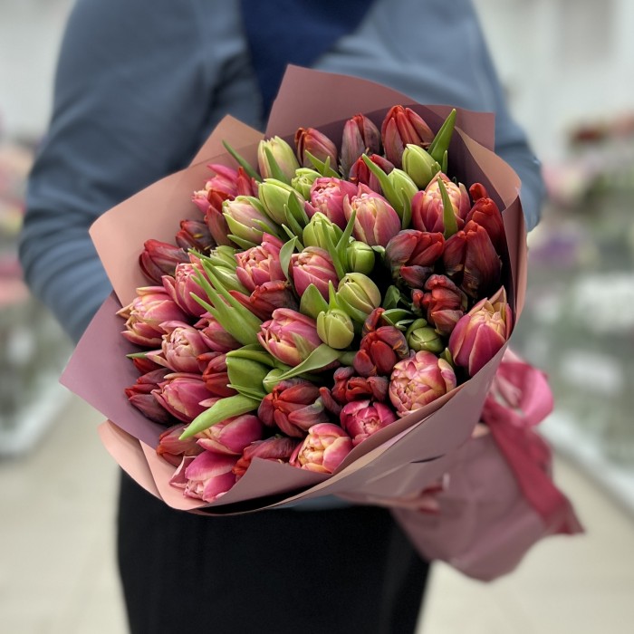 51 яркий тюльпан