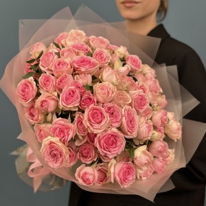 25 кустовых пионовидных роз Дестини 50 см