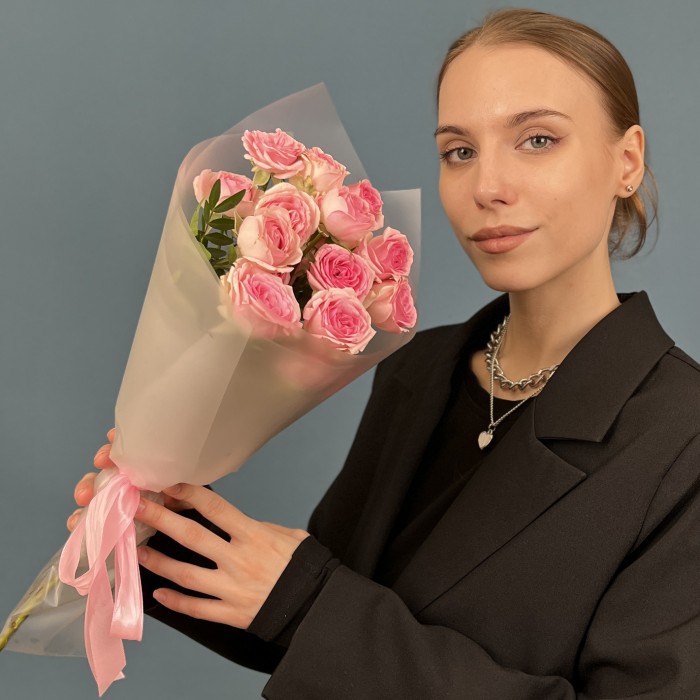 Комплимент из 3 кустовых роз Дестини