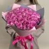35 розовых роз