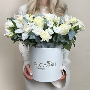 Букет дня в коробке Грация