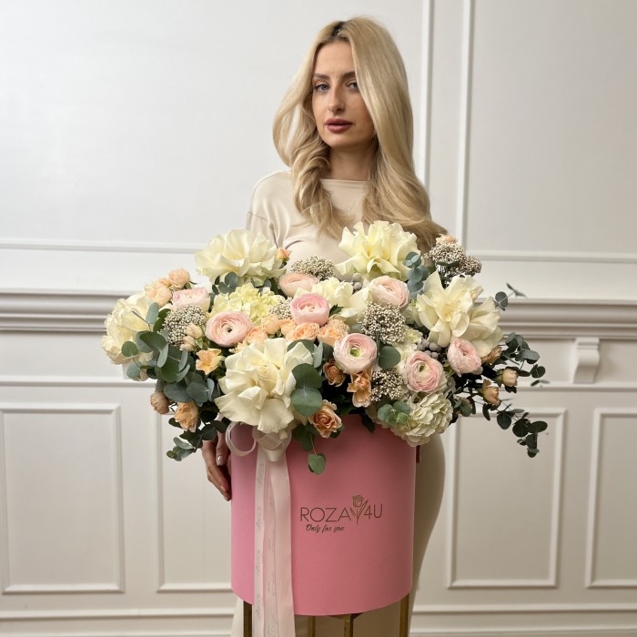 Авторская композиция в коробке Волшебство чувств