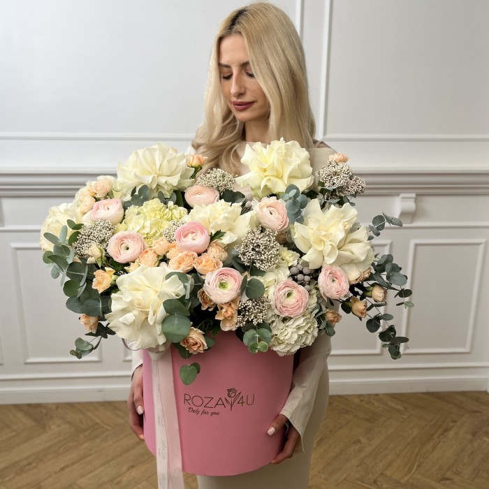 Авторская композиция в коробке Волшебство чувств