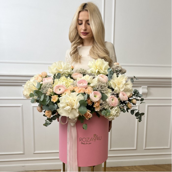 Авторская композиция в коробке Волшебство чувств