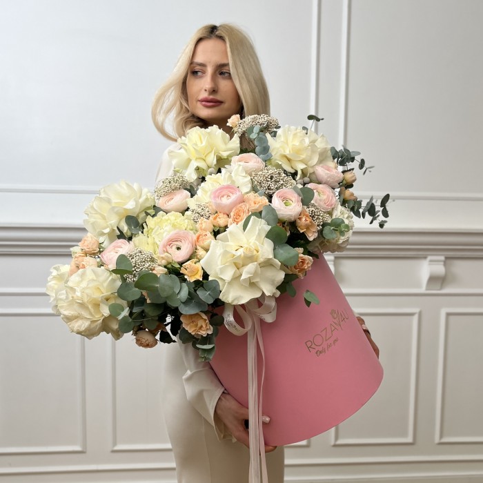 Авторская композиция в коробке Волшебство чувств