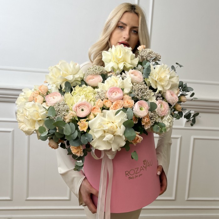 Авторская композиция в коробке Волшебство чувств