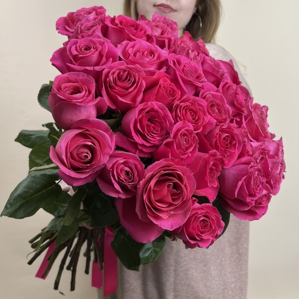 35 малиновых роз Пинк Флойд 60 см