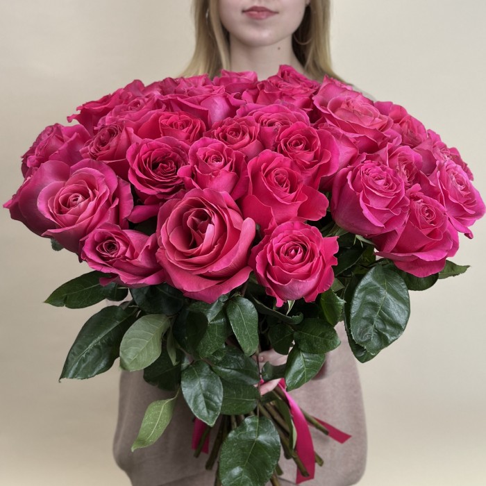 35 малиновых роз Пинк Флойд 60 см