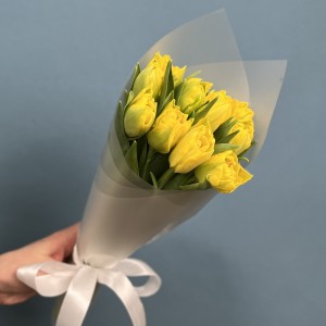 11 желтых пионовидных тюльпанов Маргарита