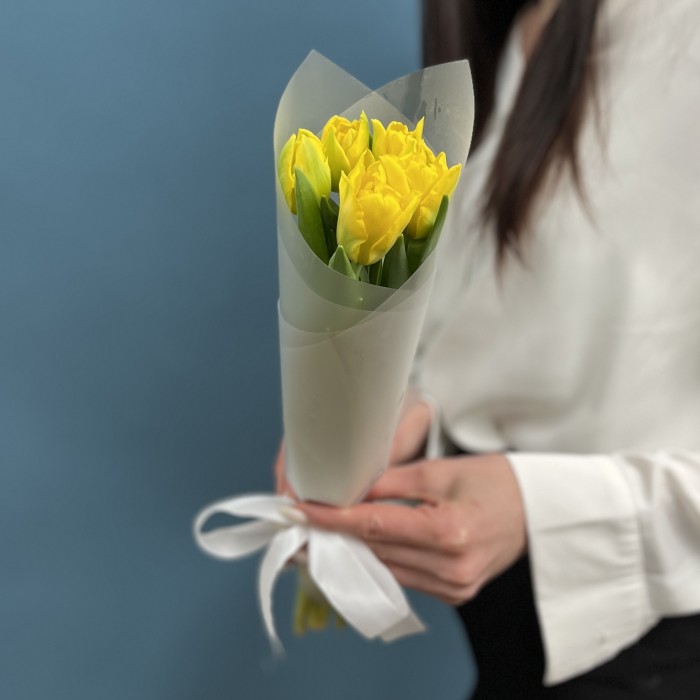 5 желтых пионовидных тюльпанов Маргарита