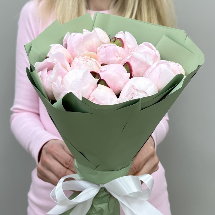 15 розовых пионов Ангел Чикс