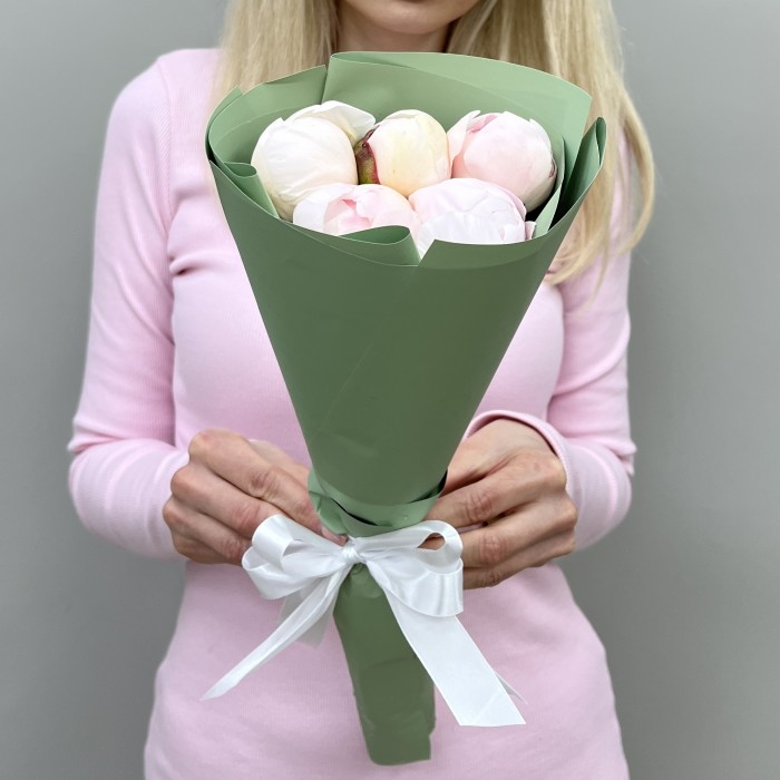 5 розовых пионов Ангел Чикс