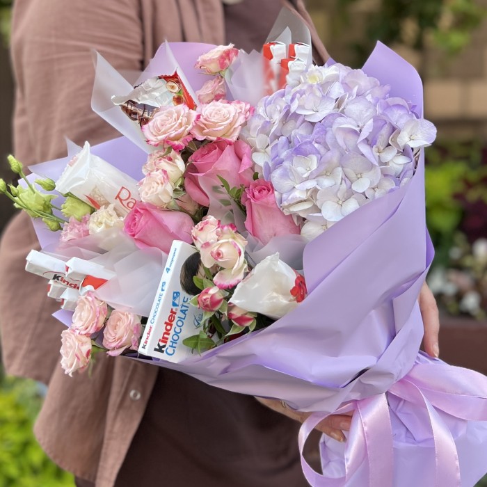Букет с конфетами Нежность