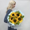 5 подсолнухов с желтой альстрмерией