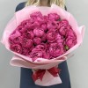 15 кустовых малиновых пионовидных роз Джульетта 40 см