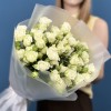 15 белых кустовых роз Сноуфлейк 50 см