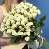 Кустовая белая роза Сноуфлейк 50 см