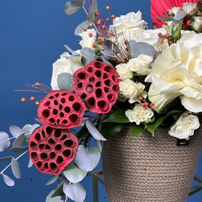 Интерьерная композиция в кашпо Гармония