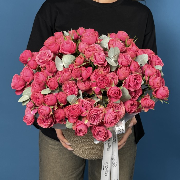 Сет из трёх кустовых пионовидных роз Гранд Трендсеттер в кашпо