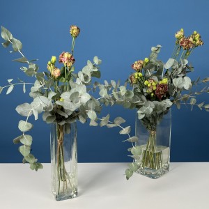 Интерьерный сет из двух букетов с эустомой