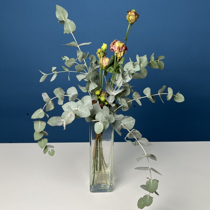 Интерьерный сет из двух букетов с эустомой