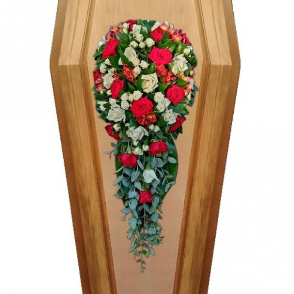 Композиция на крышку гроба из живых цветов № 29