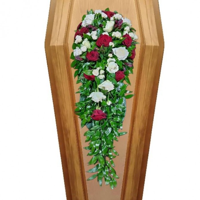 Композиция на крышку гроба из живых цветов № 36