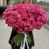 101 кустовая пионовидная роза Вишневая Джульетта
