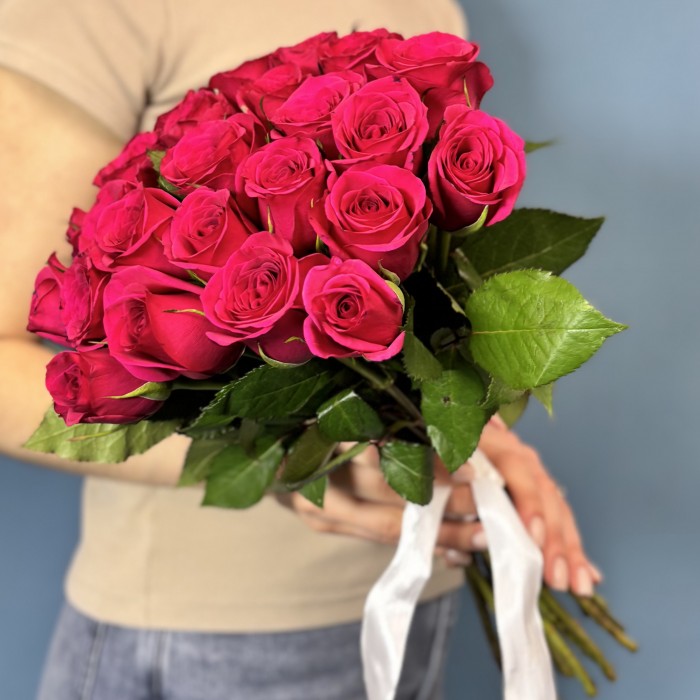 Малиновая Роза Такаци 40 см