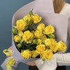 3 желтые кустовые розы Еллоу Бейби 50 см