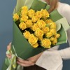 5 кустовых желтых роз Еллоу Бейби 50 см